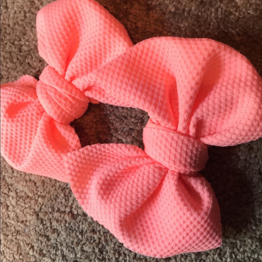Easter Bows - Picture 3 of 5